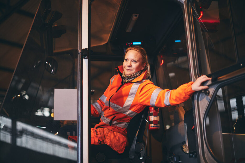 Närbild på truckförare